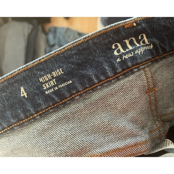 a.n.a Dark Blue Denim Cargo Skirt - Picture 3 of 3